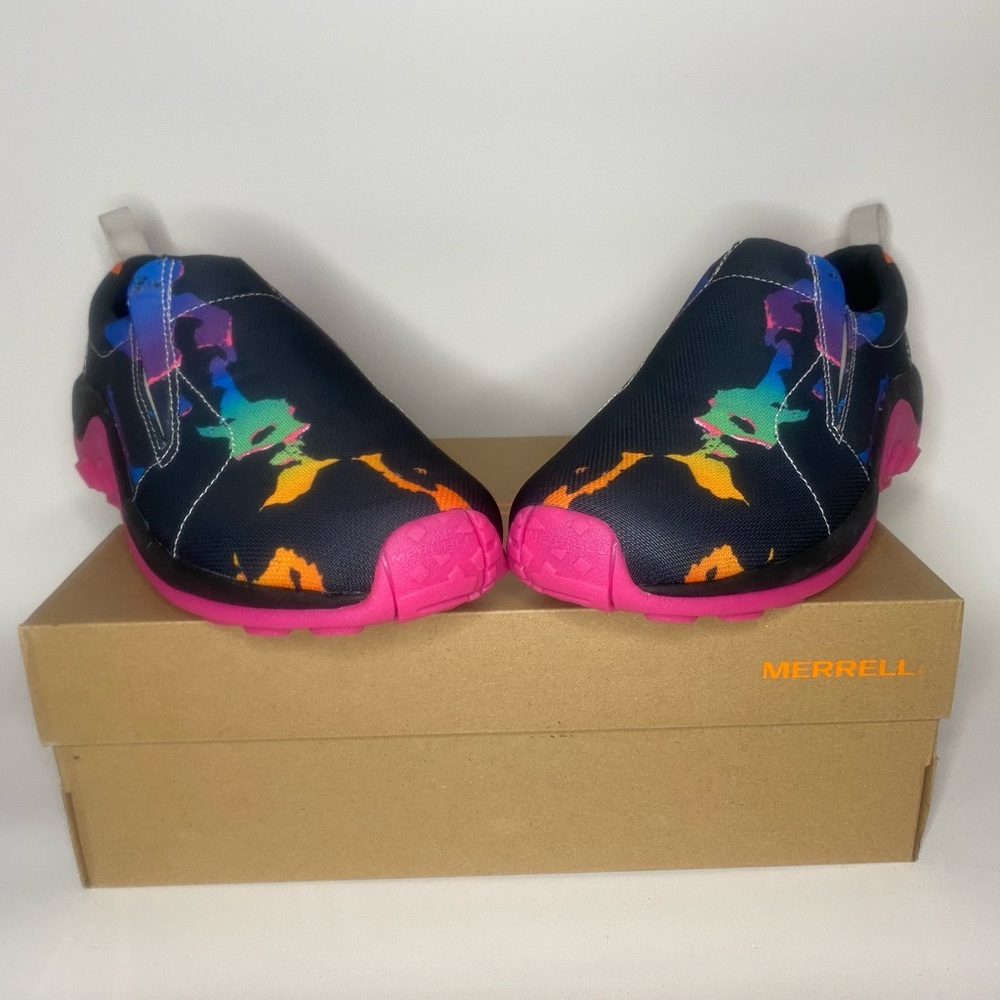 NIB Men’s Merrell Jungle Moc in Jacquard/Pride color way- very unique/Size 10.5